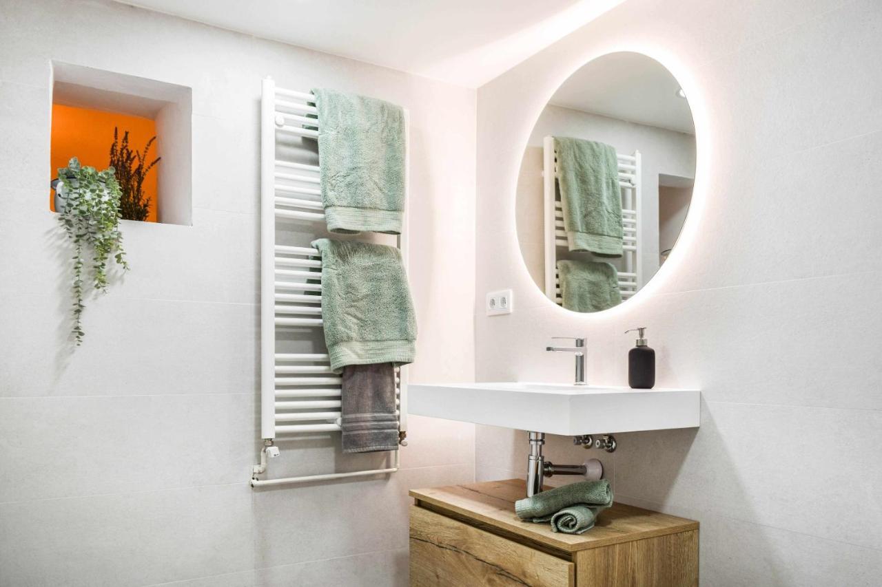 Casa Besalu Estudio En El Centro Del Pueblo Экстерьер фото