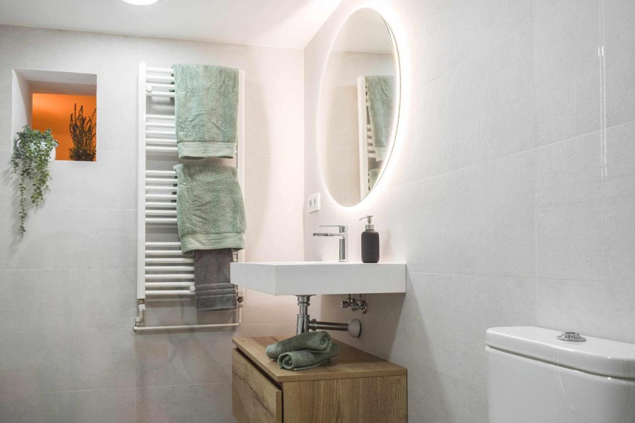 Casa Besalu Estudio En El Centro Del Pueblo Экстерьер фото