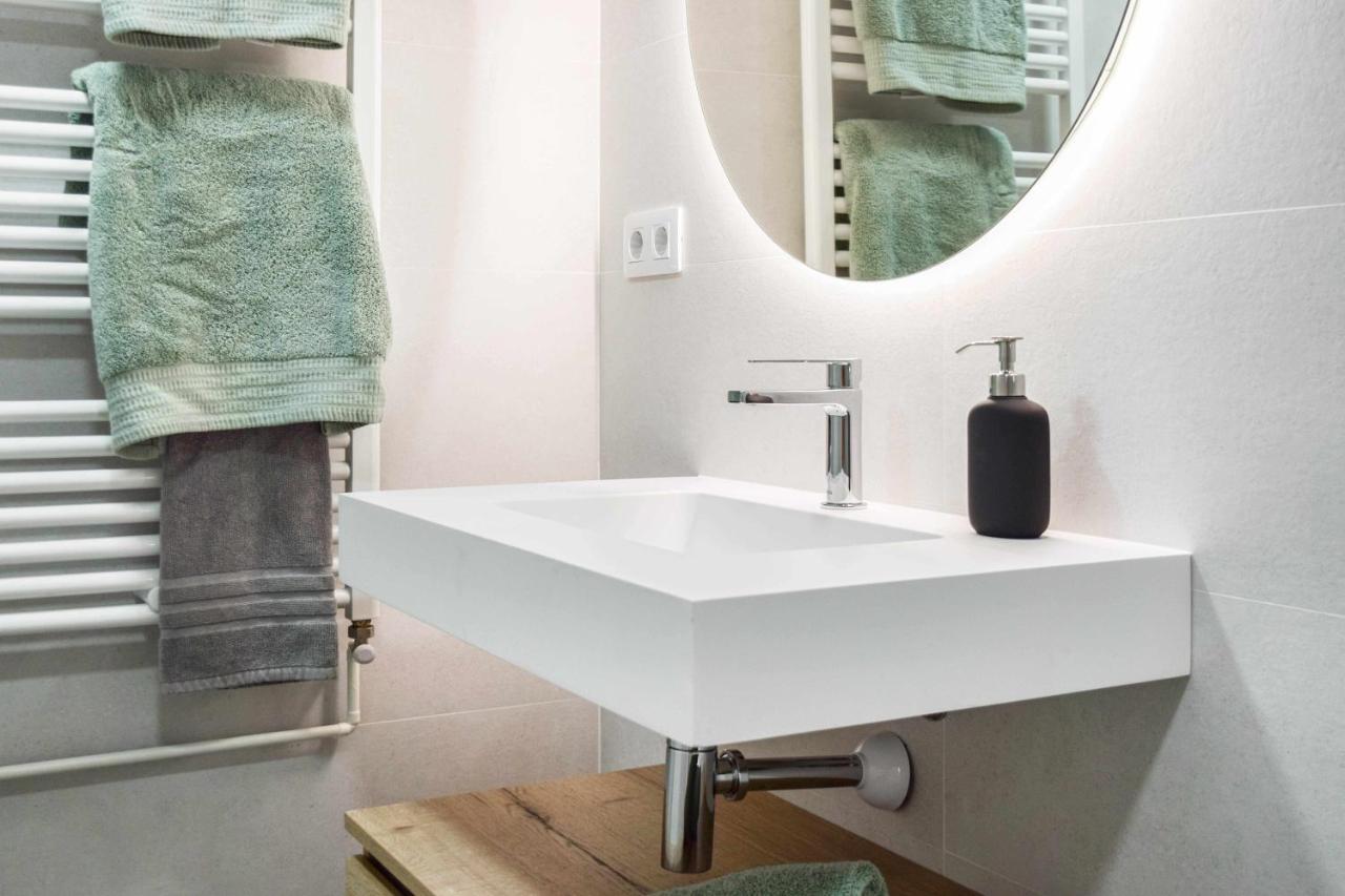 Casa Besalu Estudio En El Centro Del Pueblo Экстерьер фото