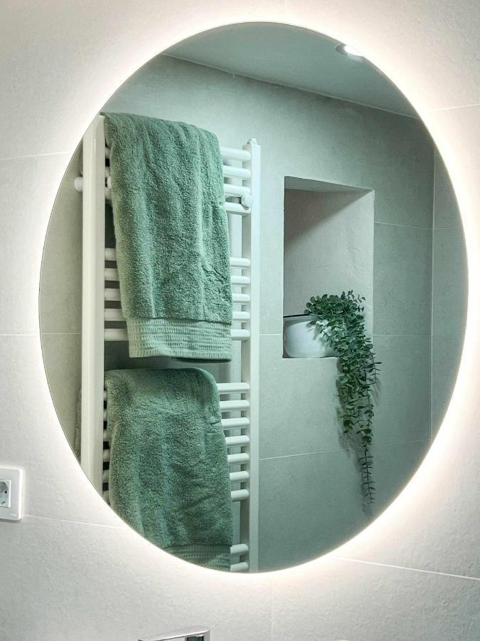 Casa Besalu Estudio En El Centro Del Pueblo Экстерьер фото