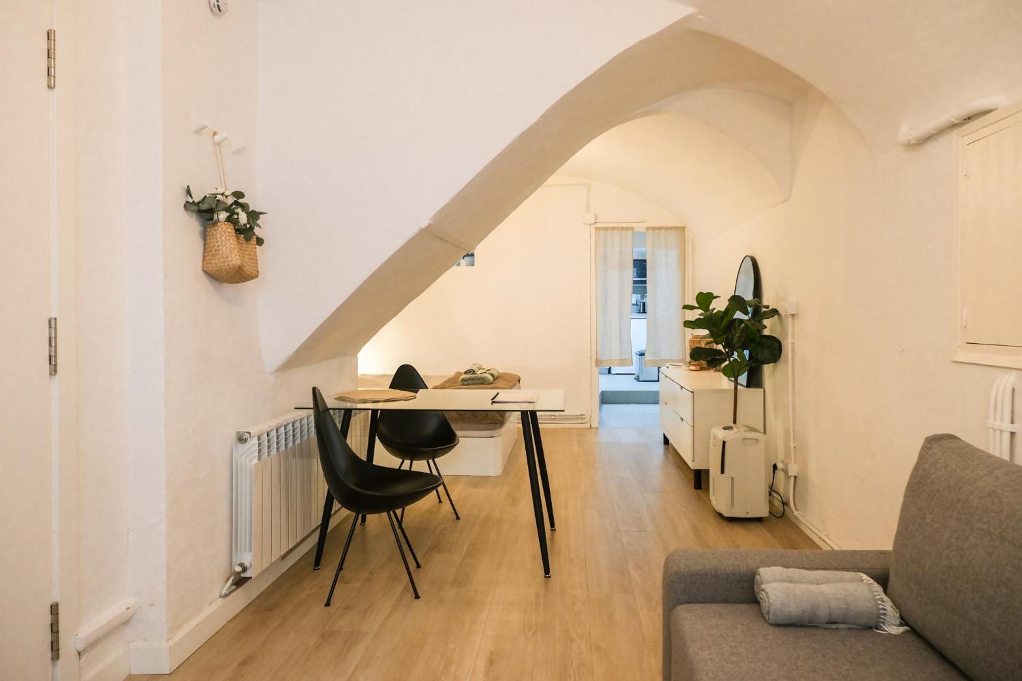 Casa Besalu Estudio En El Centro Del Pueblo Экстерьер фото