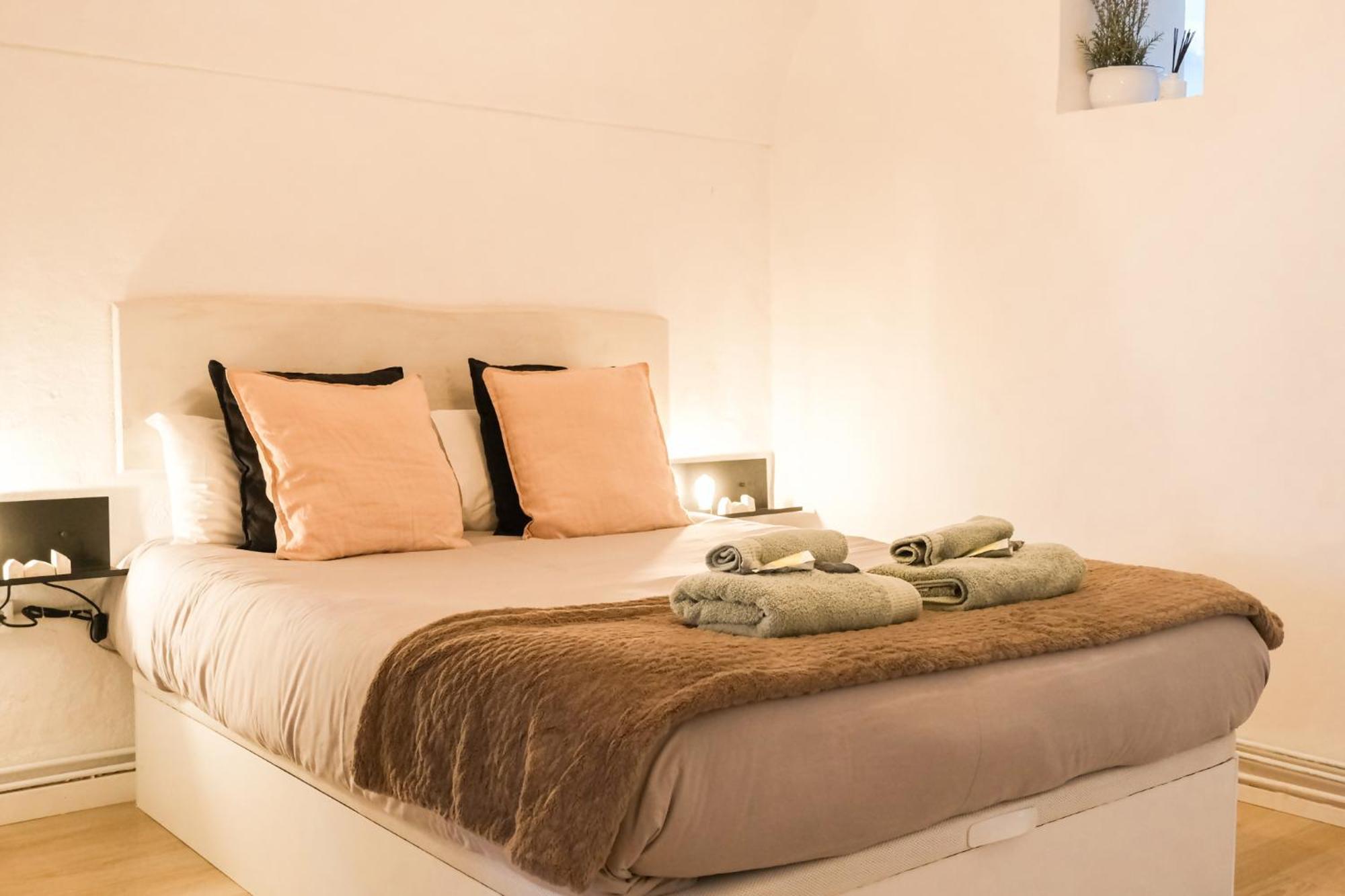 Casa Besalu Estudio En El Centro Del Pueblo Экстерьер фото